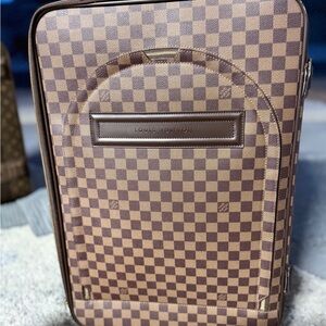 Louis Vuitton Pegase 55 Damier Rolling Luggage
